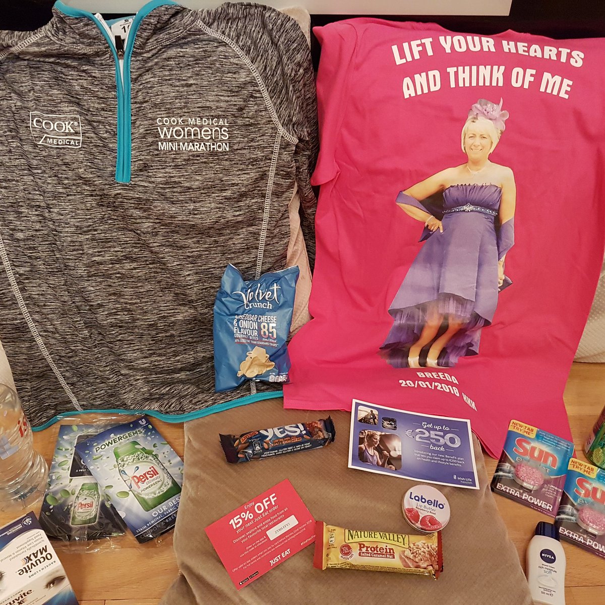 lizlimerick1's tweet photo. Tomorrow's #cookminimarathon in honour of my beautiful 1st cousin Breada who lost her incredibly brave and courageous battle to #breastcancer earlier this year #inspiration #gone2soon💖💖 https://t.co/QCYdlpzEpl