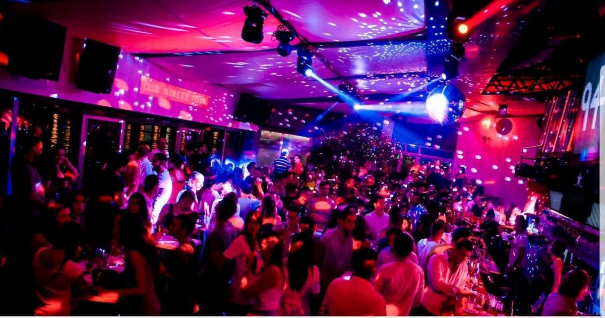 GamezpadVR's tweet photo. The world needs a VR Club where you play your own music playlist  &amp; define the strobe / lighting effects. Lose yourself.. been listening to 90s Dance &amp; trance in VR.. someone please build it !!! Example pics  below #VRClub #VR #VRdance #VRtrance #VRMusic https://t.co/TvvNayO3je