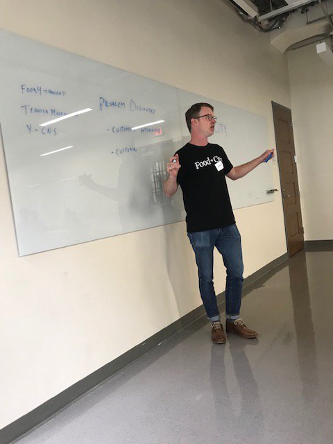 foodcityorg's tweet photo. UT students coming together for the Inventors Sprint to solve Food Safety problems @shawnokeefe Stay tuned for the solutions #inventorsprogram #studentinnovation https://t.co/lanb977kfx