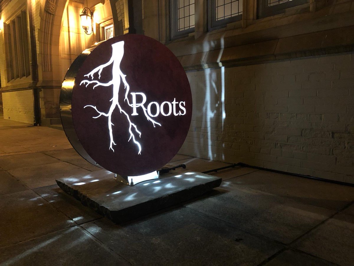 lisaannefox40's tweet photo. Looking forward to a lovely evening @RootsYork @TommyBanks8 @Ravenousfox1 #york #food #nottobemissed #lovethesign #maymovein #redwine #puddingplease https://t.co/amlcIOnAQQ