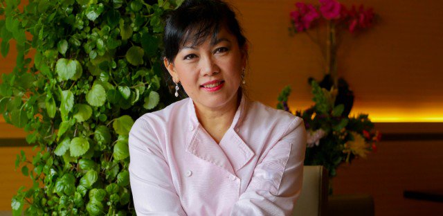 ThaiSelectUSA's tweet photo. Visiting @Chicago_Gourmet this weekend? Make sure to stop by the Culinary Pavillion on Sunday, September 30th to watch a cooking performance by Chef Patty Nuemson of Chicago's @HerbChicago, a Thai Select Premium and twice consecutive Bib Gourmand recipient! https://t.co/J5GMSTNtza