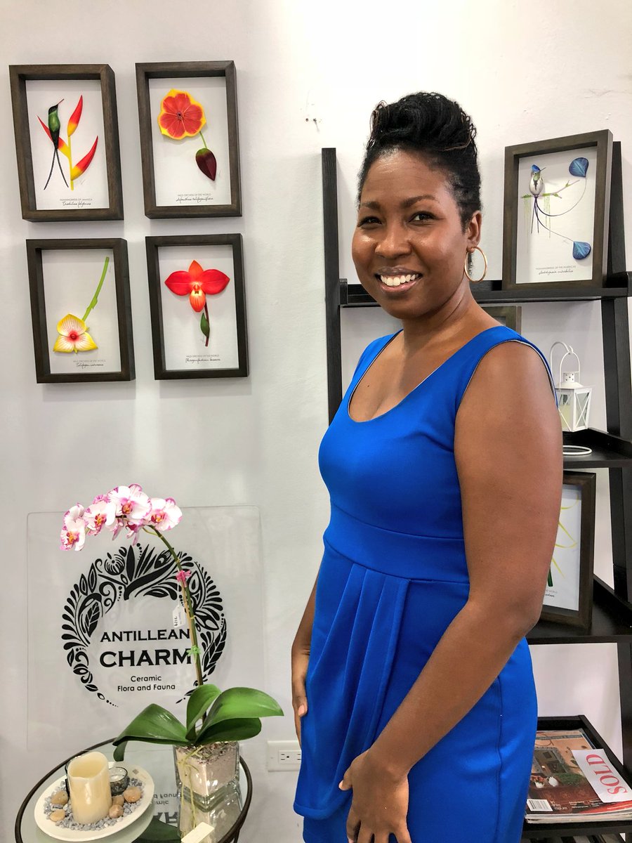marciaforbes's tweet photo. Symerna Blake is self-taught & specializes in a style that marries ceramics with hand painting to achieve her fab pieces. Her work is so perfect. #SipShopSupportLocal #DesignWeek2018 now at Spaces #Jamaica https://t.co/CXMl5LIulL