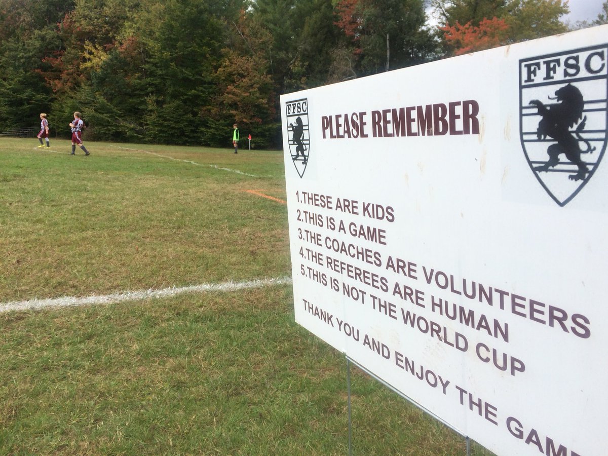 mdcarpenter's tweet photo. So fun to see all 4 sixth grade  FFSC soccer teams today! Way to go #BFAirfax - Great kids and teamwork! https://t.co/wy7xrGtDVl