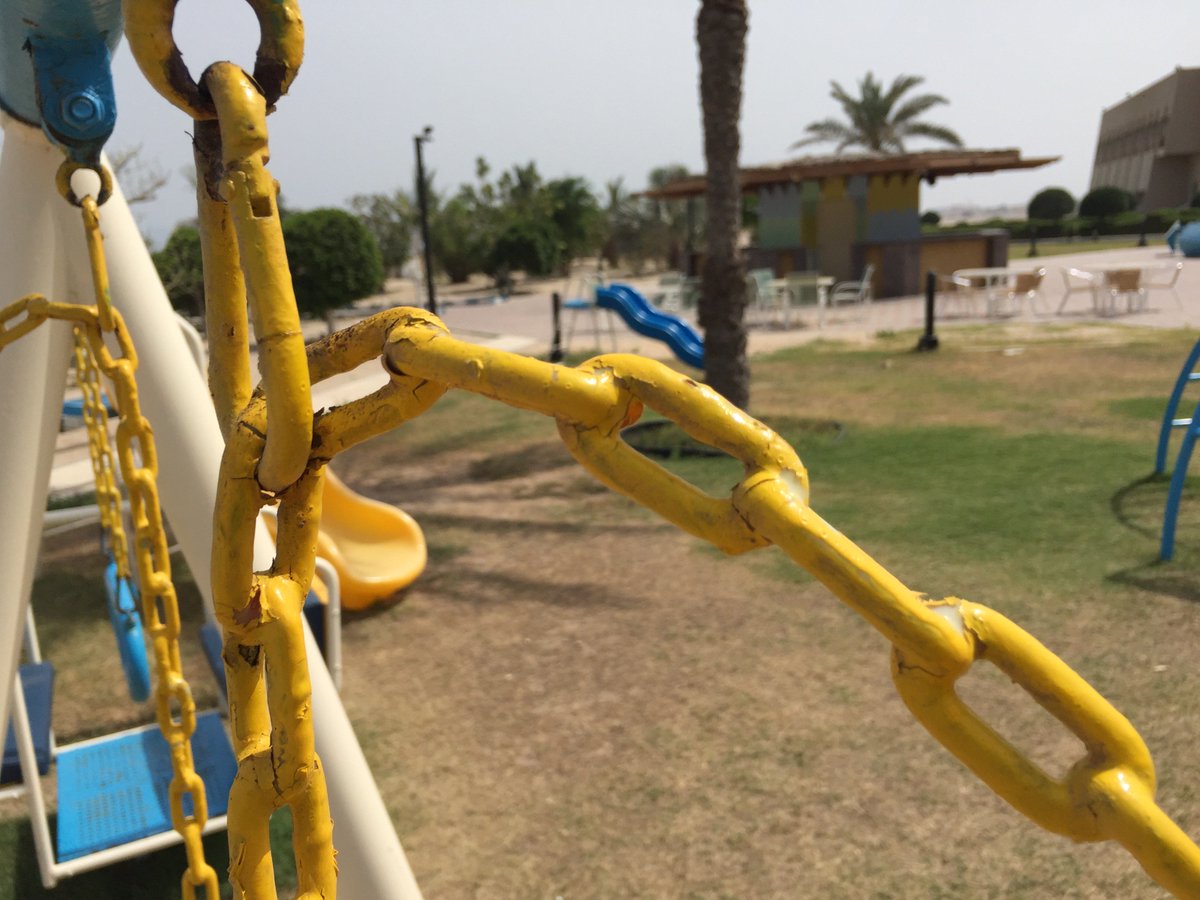 richymalpass's tweet photo. @Golden_Tulip Having stayed at two of your other hotels, I had really looked forward to staying at your hotel in Dibba @gtrdibba. However, what I found was a run-down hotel with damaged and dangerous facilities, and a beach covered in oil, with no information about it. https://t.co/LPvoYcfwKO