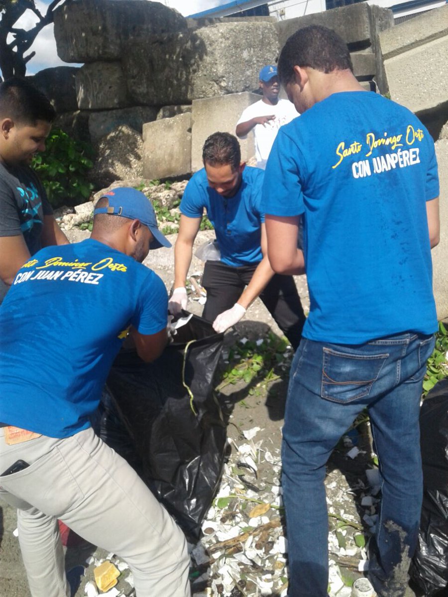 JuanPerezSDO's tweet photo. "Que orgulloso estoy de contar con un equipo de jóvenes talentosos y trabajadores que representan la nueva generación de Santo Domingo Oeste."
Juventud AVANZA!
Felicidades Campeones.
#DominicanaLimpia #ProjectoJPalcalde https://t.co/N5LFxFrrq8
