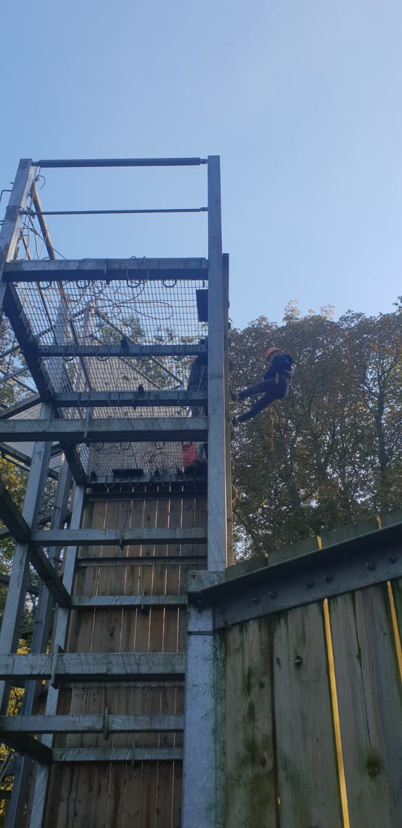 mblackwell_SH's tweet photo. Today with my caving club, we practiced 'Single Rope Technique' when you travel up and down 'pitches' using a single rope, as well as practising rigging at heights and helping train our younger members. #whenimnotteaching #cavingclub #outdoorfun https://t.co/uW6nBdvpFW