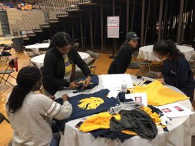 mentoringpearls's tweet photo. #OBAG2018 💙💛🦁 https://t.co/oy0DHKPnAT