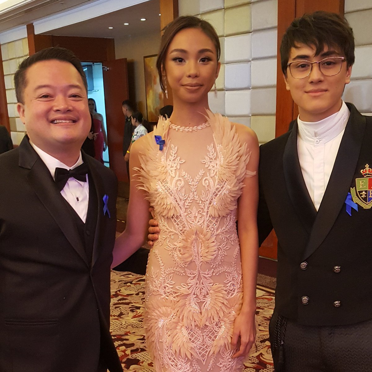 raymdizon's tweet photo. Beautiful couple! #MayWard #ABSCBNBall2018 https://t.co/rPH6SlflK8