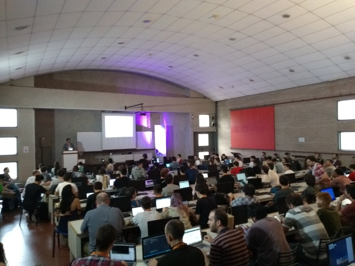 crscardellino's tweet image. Rebalsó el tutorial! Aprendemos sobre optimización para invertir en bolsa de la mano de @lbiedma17 @PyDataCba #PyDataCBA