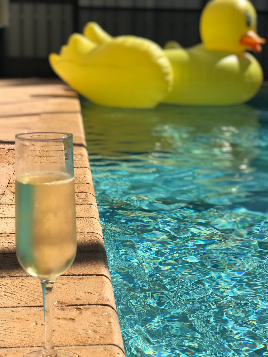 Thelma Gonzalez tweet media