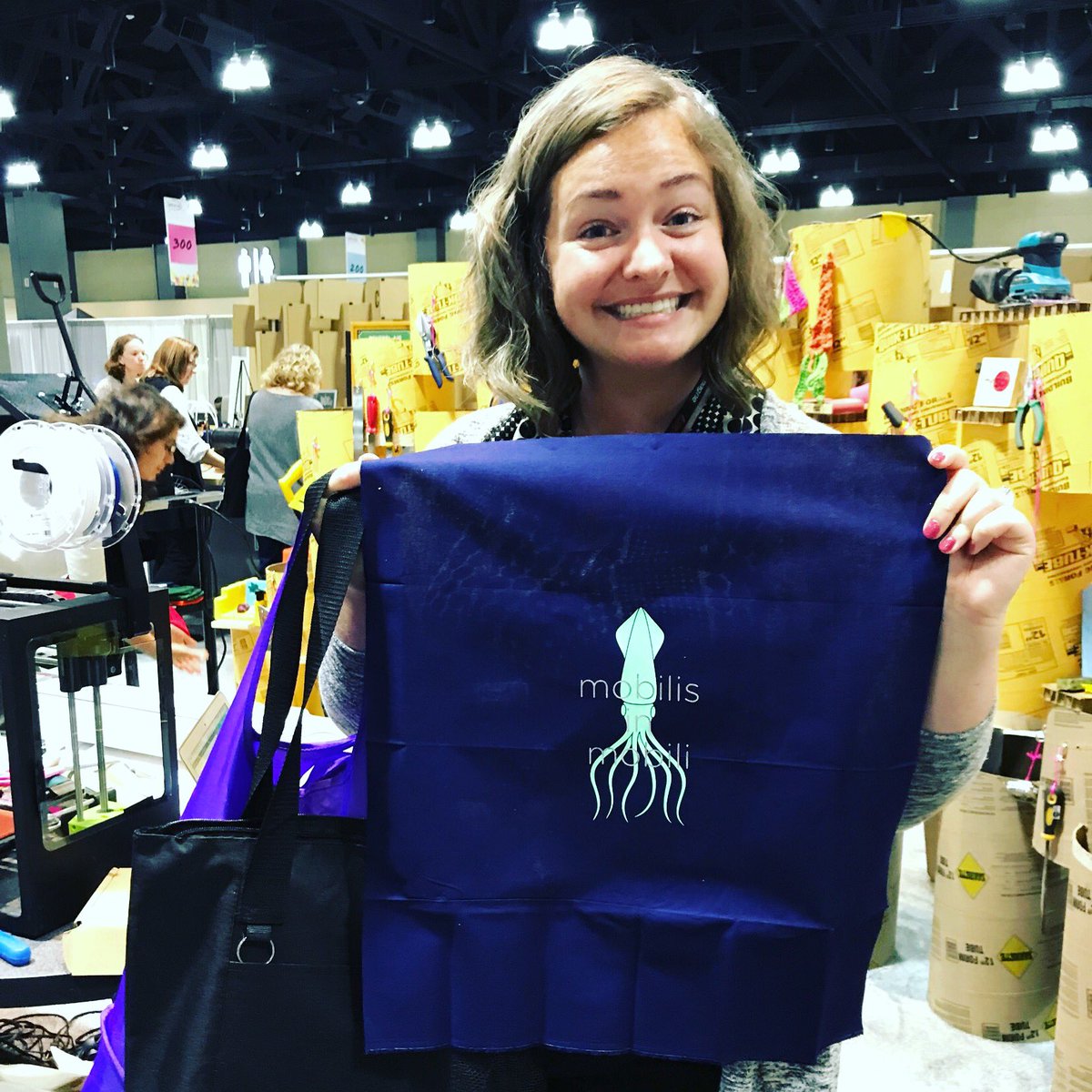 MakerspaceASTC's tweet photo. @kaylanbrae from @museumofscience came by and learned to use our vinyl cut heat press to make this awesome cat cape! #makesomething #MakerspaceASTC https://t.co/4ejhc0xFnL