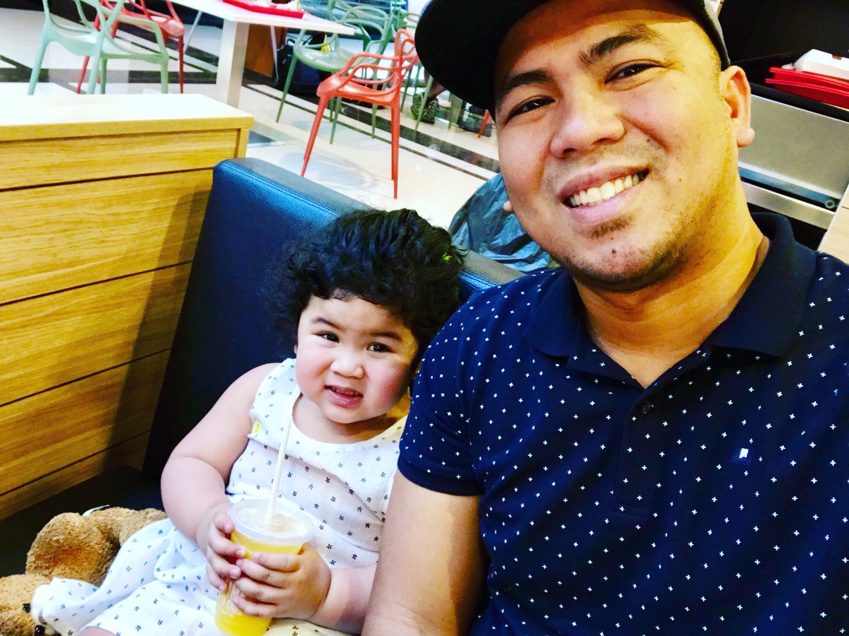 philipjohnz's tweet photo. #DaddyDaughter  date :) https://t.co/wEIdmSqPki