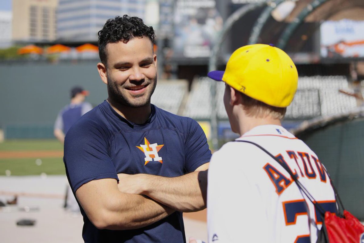 astros's tweet photo. During BP, @JoseAltuve27 took some time to chat with young fan and cancer survivor Ian Larmore. 🙌 https://t.co/bXjGTnTZfT