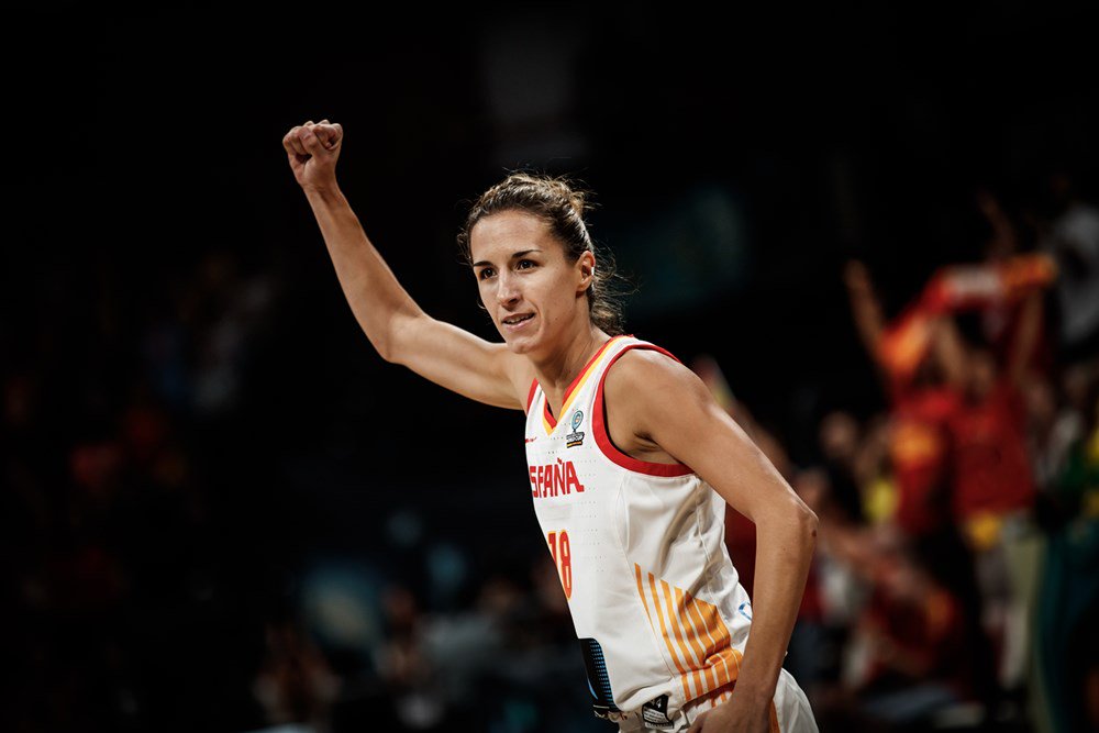 BaloncestoESP's tweet photo. Vaya segundo CUARTO de la #SelFEM  🇪🇸 que consigue REMONTAR el partido ‼

🏆 #FIBAWWC a por #UnSueñoCompartido
SEMIS
 🇪🇸 🆚 🇦🇺 
(Min 20 | 35-34)
📈 https://t.co/1FvlbDSbzq
📺 @teledeporte

#AhoraEsElMomento #SomosEquipo https://t.co/EF2GOqiLyY