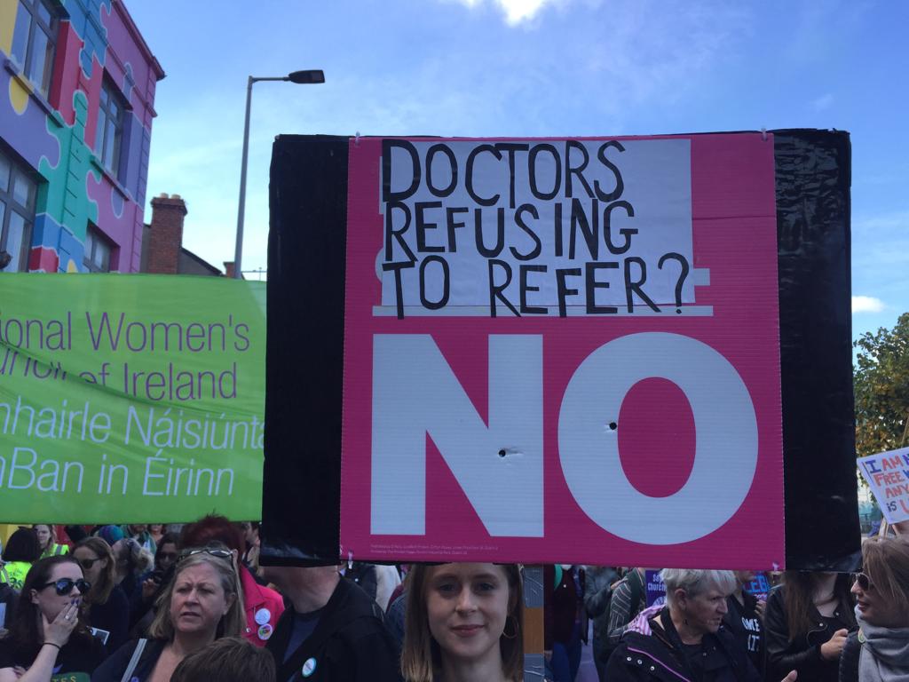 Doctors4Choice's tweet photo. Also such clever signs! #ARCMarch18 #Doctors4choice https://t.co/RkhyryDwPD