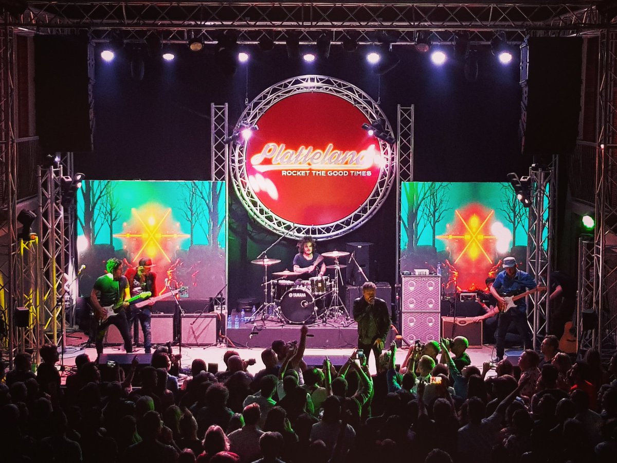 Blood Brothers tweet media