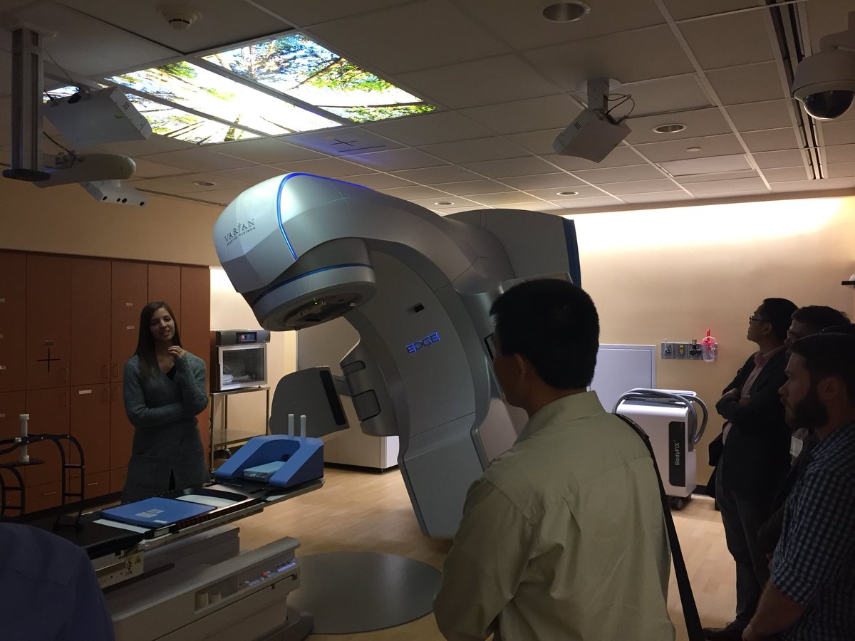 WashUMedRadOnc's tweet photo. Concluding #SNORAD2018 with tours of our department including the Varian Edge... https://t.co/1H52NP4UBh