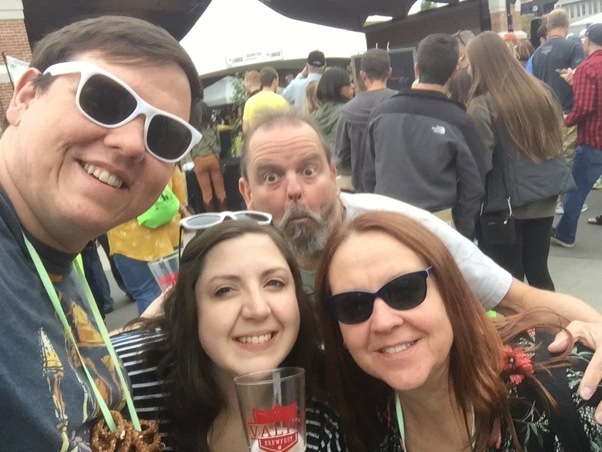 stopdroprewind's tweet photo. Being in a band is fun and all, but have you tried drinking beer all day with your family? #blessed #valpobrewfest #craftbeer https://t.co/cH18GYLVuG