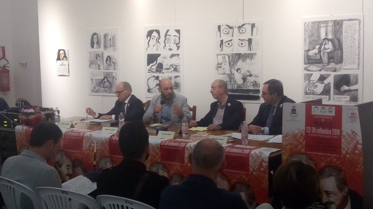 avvisopubblico's tweet photo. Per capire in che modo si finanziano il terrorismo e il crimine organizzato, è fondamentale riuscire a penetrare e intercettare i loro sistemi di #comunicazione. Per questo lavoriamo molto sul WEB e sui SOCIAL (Giovanni Russo a Raccontiamoci le mafie) #mafie #terrorismo #RLM2018 https://t.co/IabddOxVpU