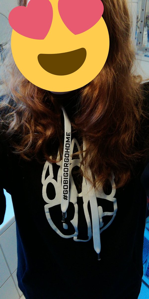 Hanabi07531542's tweet photo. Gestern angekommen nach 2 wochen #BIGMerch ahh love it😍❤️#GoBIGOrGoHome #gemeinsam https://t.co/LSooMegfwW