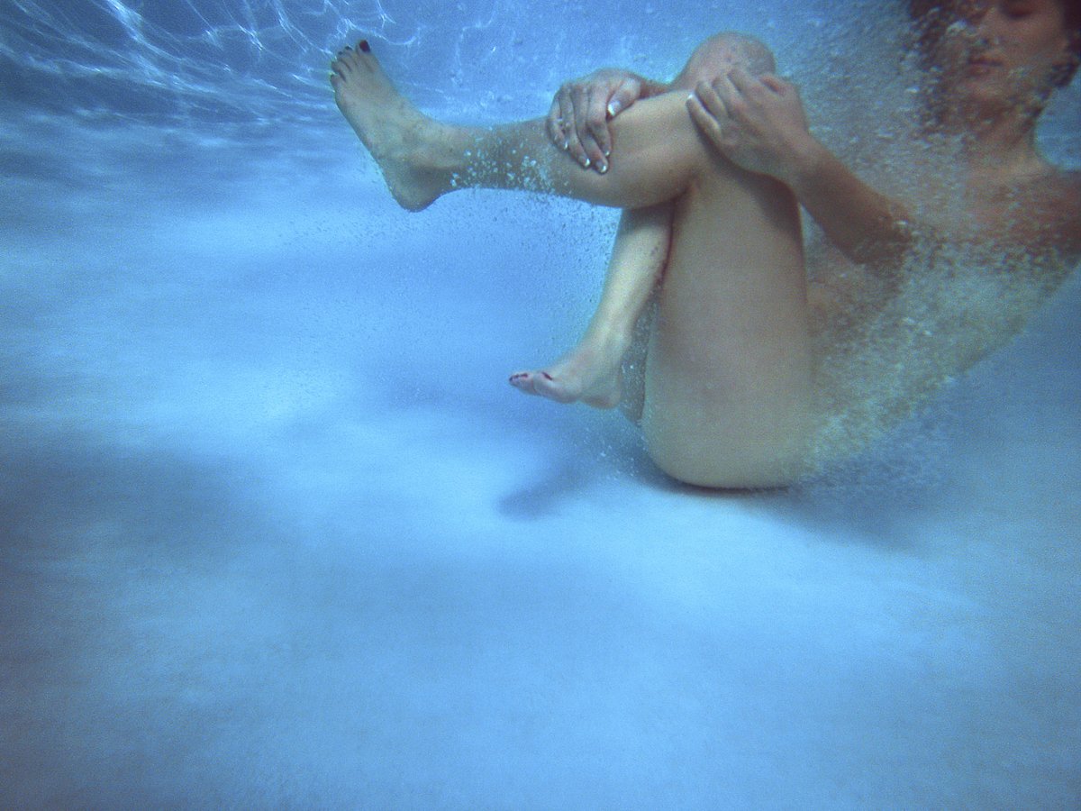 "Underside 26” by 2018 <a href="/FanfareLA/">FANFARE-LA</a> artist, <a href="/SameSourcePhoto/">SameSource</a>.
Oct 5-7 <a href="/photoindep/">Photo Independent</a> 
More info: fanfare-la.com   
#FanfareLA #PhotoIndependent #Fabrik #FabrikExpo #FineArtNude #DTLA #LosAngeles #California #ArtIsLife #FFLA #Fetish #Risque #Photography #Underwater #SameSource