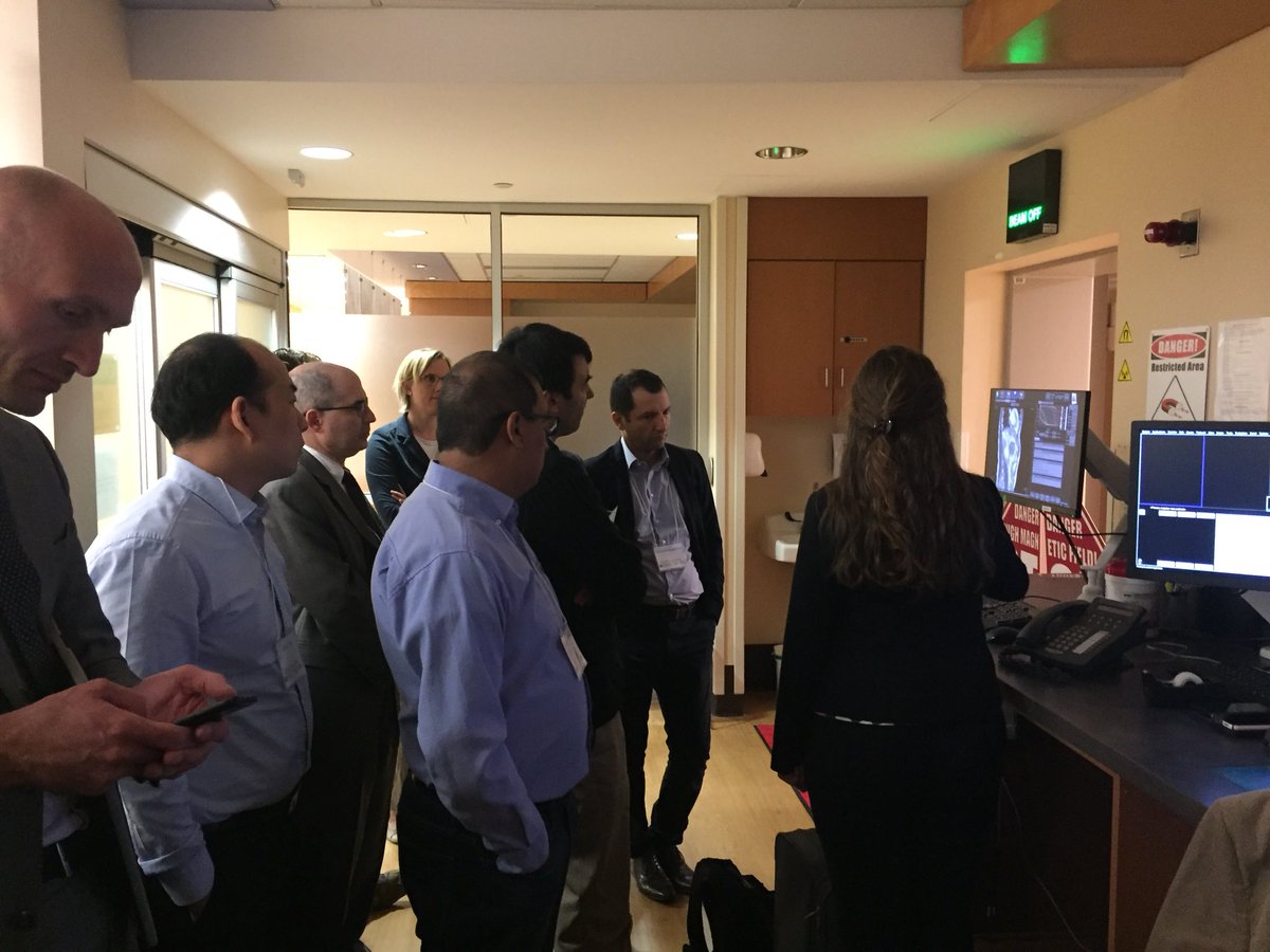 WashUMedRadOnc's tweet photo. ...ViewRay MR-Linac....#SNORAD2018 https://t.co/Qbs9UcMlIo