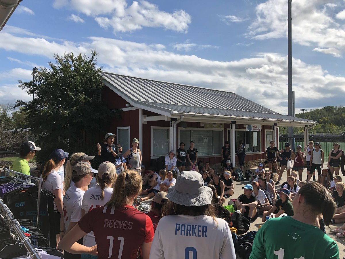 Our clinic is underway and we’ve got a packed house! Thank you to all of our coaches from <a href="/Backhanded_Ulti/">Backhanded Ultimate</a>, <a href="/PhxUltimate/">Phoenix Ultimate</a>, and <a href="/TeamJughandle/">Jughandle Ultimate</a>! 🤗