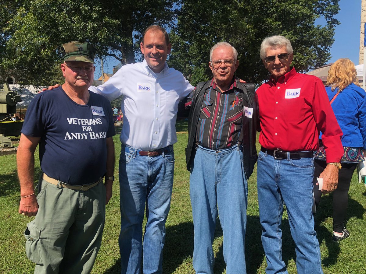 barrforsenate's tweet photo. Great to see so many friends and supporters at Saturday in Carlisle! #KY06 https://t.co/4EwsCj5Wft