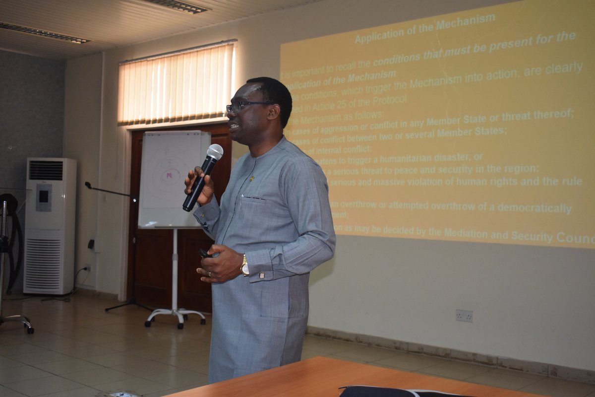 WANEP_Regional's tweet photo. #WAPI2018 training highlights-Dr. Brown Odigie,Capacity Building Officer, ECOWAS MFD takes Women mediators through modules on ECOWAS Dialogue and Mediation Framework – Alert and Response Spectrum  &amp; ECOWAS Gender Peace &amp; Security and the Place of Gender in Dialogue and Mediation https://t.co/8fnJvkUILP