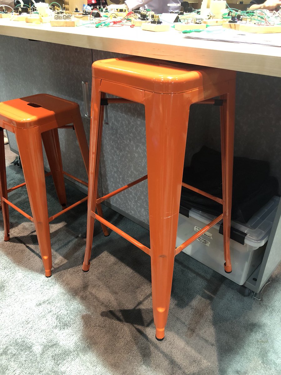 MakerspaceASTC's tweet photo. Looking for innovative #makerspace furniture? Check out the great solutions provided by @CefFurniture https://t.co/Z7aKDyjory