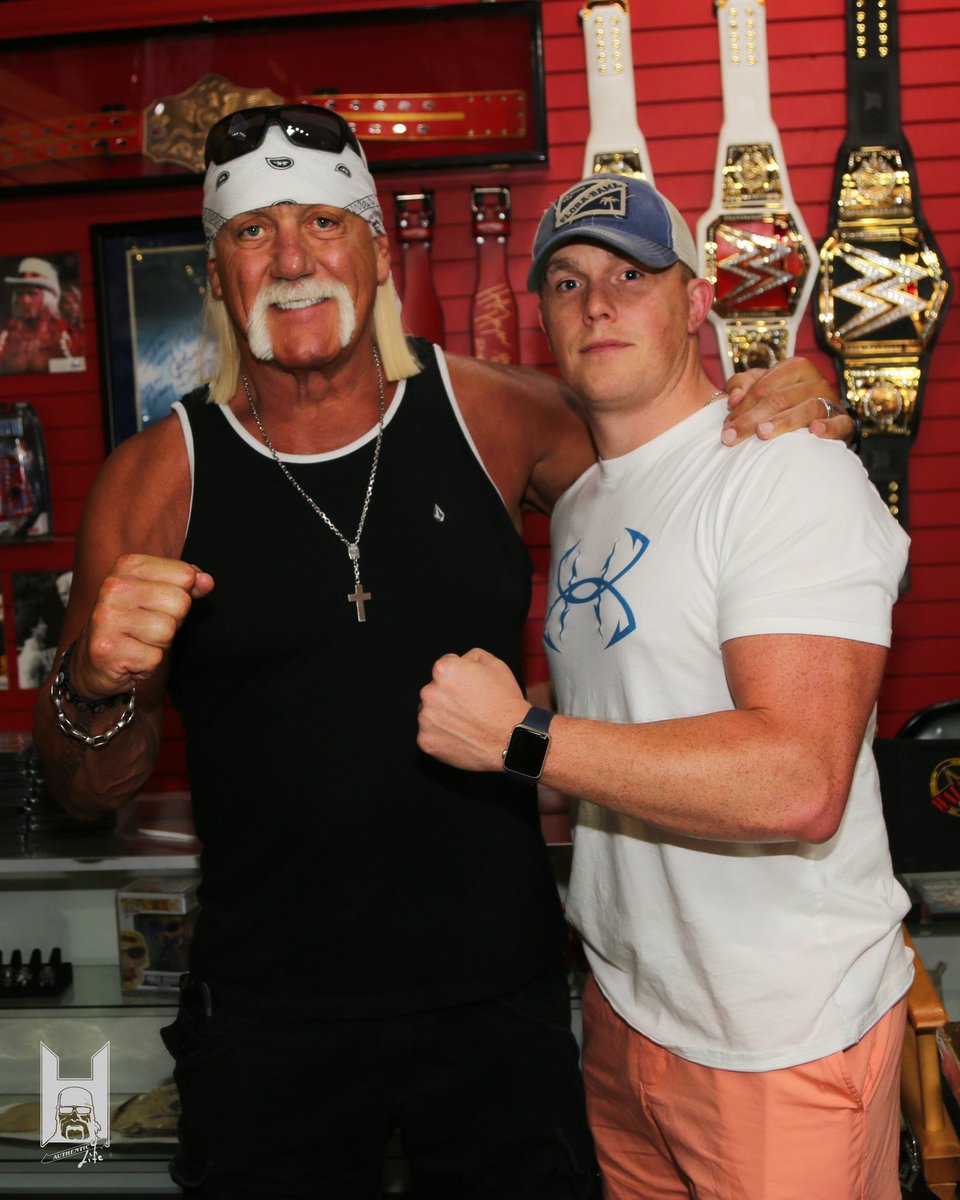 BranndonKelley's tweet photo. Great time (as always) with @HulkHogan at @HogansBeachShop. Professional, friendly staff and well organized event! Nothing like a couple of Falling Waters (@BranndonKelley &amp; @Rhockensmith) originals hanging with the #hulkster #Hulkamania #Hulkamania #TeamHogan #NWO #PHWF https://t.co/cmgx4wEKKH