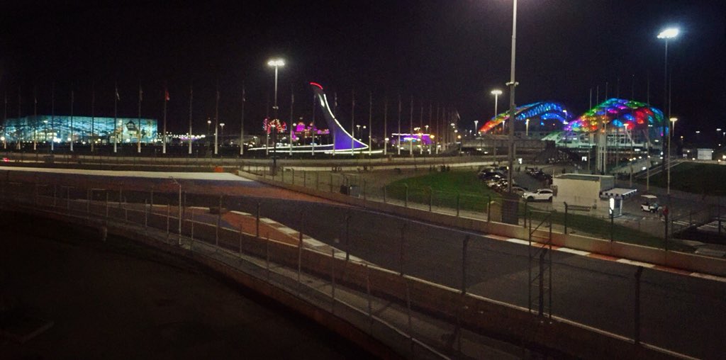melody_cat1's tweet photo. @alo_oficial Good luck tomorrow, Fernando! 😎🤞 Just do it. Always believe in you, champion 🙏🏻  My personal hello and good luck for you from Sochi autodrome 😊 #Formula1 #SochiAutodrom #Alonso #WeLoveYou https://t.co/lTvQrtLtyl