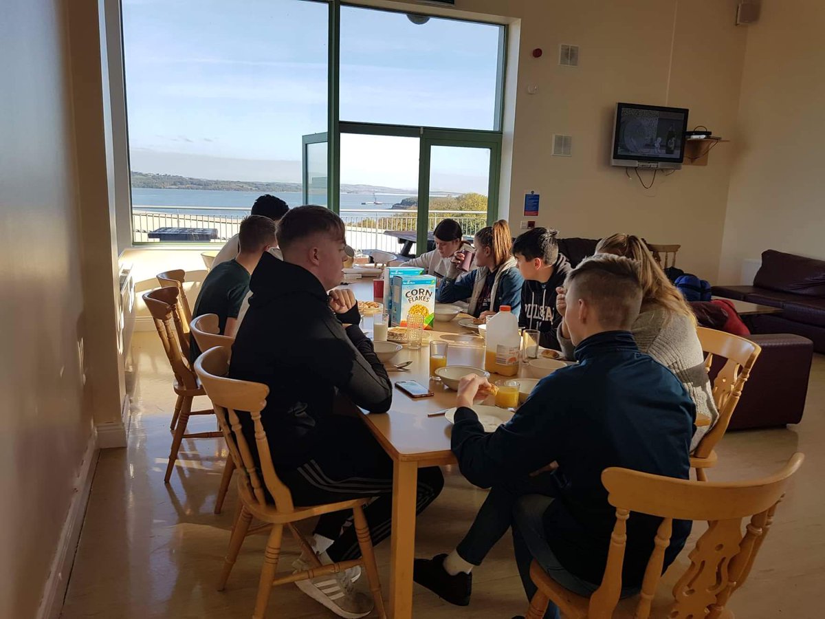 limerickyouth's tweet photo. Sunrise in #Foynes! Congrats to our new youth leaders from #Castletroy & #Granagh #youthclubs who took part in our @YouthScotland leadership training prog in #BolandMeadows @ywirl @LimClareETB #limyouth #lys #youthworkchangeslives #GetInvolved https://t.co/MXeiG0GizB