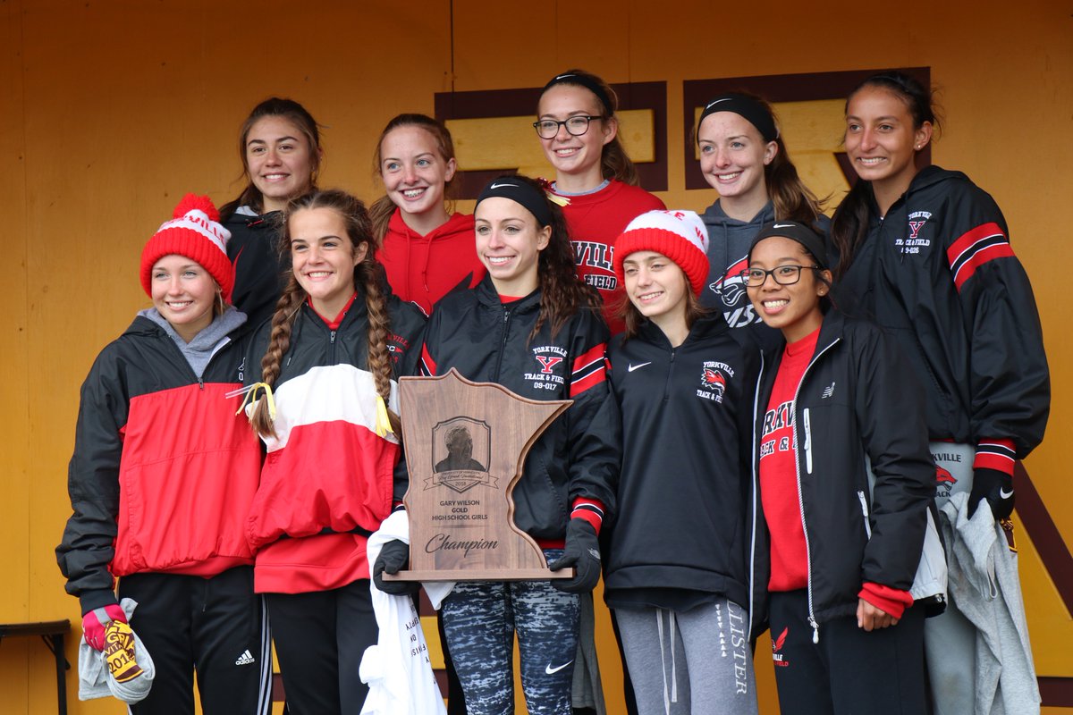 milesplit's tweet photo. Illinois sweep of the girls team podium at #Griak!
📷: @TravisMillerFlo https://t.co/cOgEmj8OhW