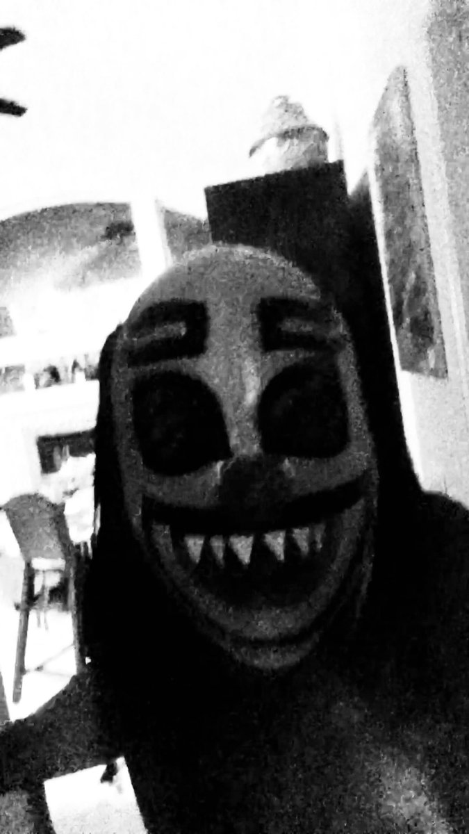 MrDtheclown's tweet photo. I’m a announcing I’m trying out for warehouse 31haunted house tomorrow wish me luck #warehouse31 #spookyclown #HauntedHouse  @WrestlingAtomic @TheShannonBrand @TheJesseNeal @AmberNova73 @VertigoCure13 https://t.co/NbqruNEgsC