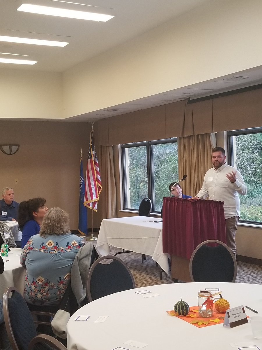 Grover4Assembly's tweet image. Next stop: a packed room full of Democrats in Jackson County! People are fired-up to elect representatives who will encourage RURAL ECONOMIC DEVELOPMENT to create good-paying jobs, and finally put #PeopleBeforeParty! 

#GroverforAssembly