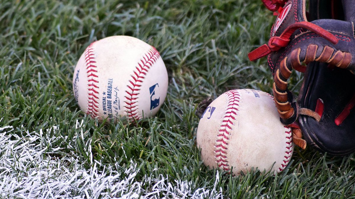Reds's tweet photo. Let's play ball!
#RedsCountry #KnockCancer https://t.co/Wo8YQFIsLF