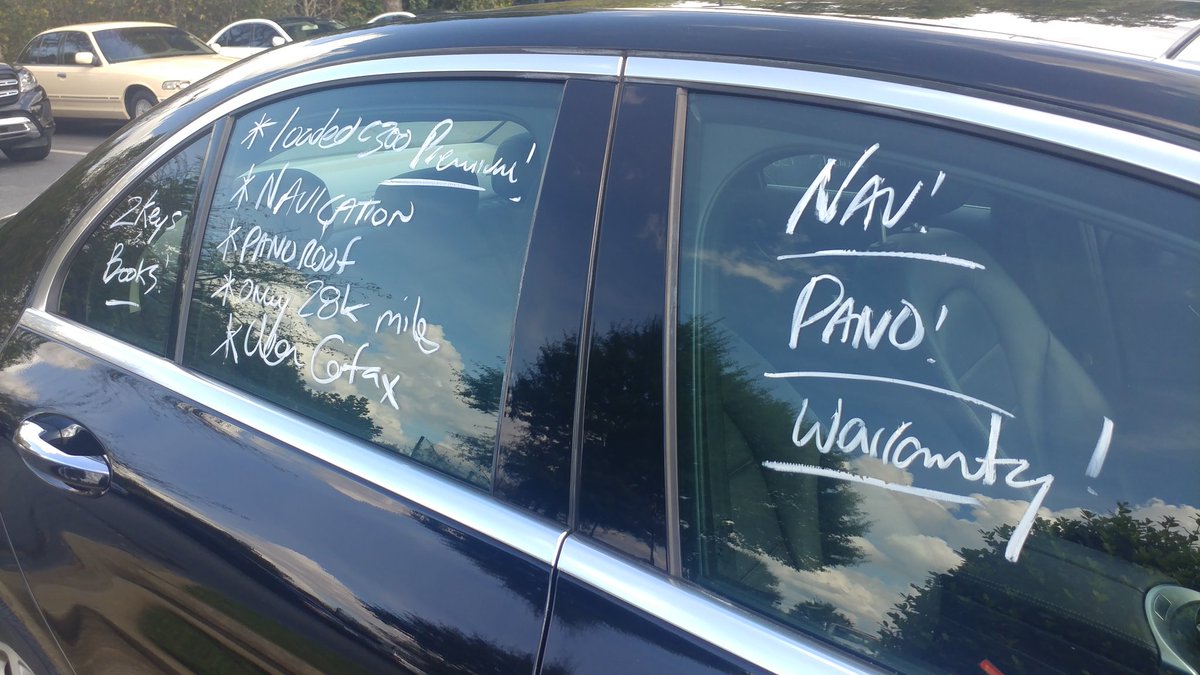 BenzBlogger's tweet photo. Guess what? No nav. Lying auction cars...
#C300 #panoroof https://t.co/hYo32qBbg7