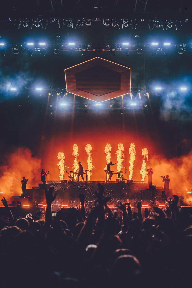 odesza's tweet photo. ⬡ https://t.co/lfEKXP984y