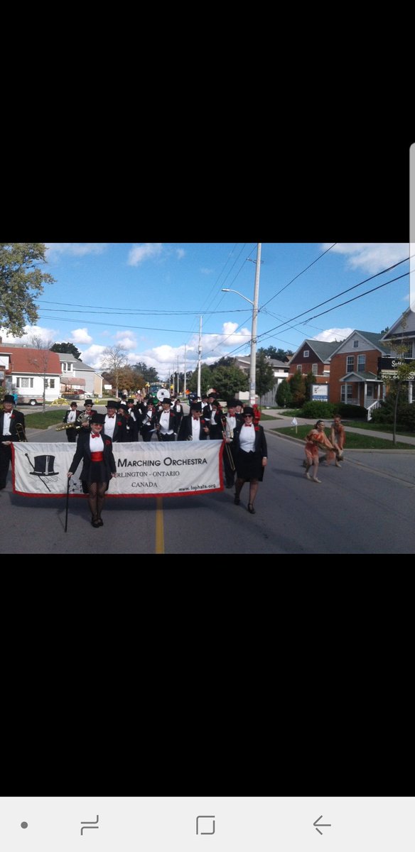 THMOBurlington's tweet photo. What a great day at the 2018 Meridian Grande Parade today! #THMO #tophats #parade #bandfamily #grapeandwinefestival https://t.co/0YQ66BZAtB