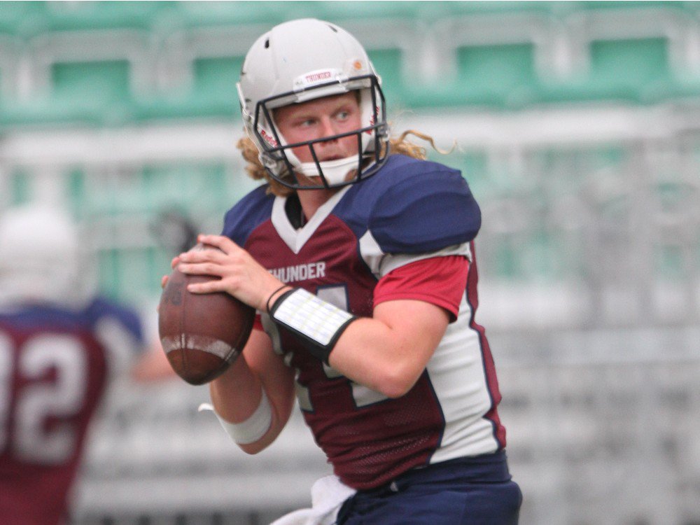 GridironCanada's tweet photo. 50th PANDA GAME FINAL: @uOttawaGeeGees 38 - @CURavens 27. KCU WARRIOR: Sawyer Buettner (@SawyerBuett) QB (OTT) 16-28/ 243 YDS/ 5 TD. @OUAsport @USPORTSca https://t.co/Ugo8UV1xJB