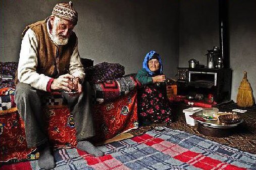 bulutmurat's tweet photo. “Neyleyim dünyada dünya malını,
Gönül arz ediyor eski halini...”
Amasya türküsü https://t.co/ywEAivLjfN