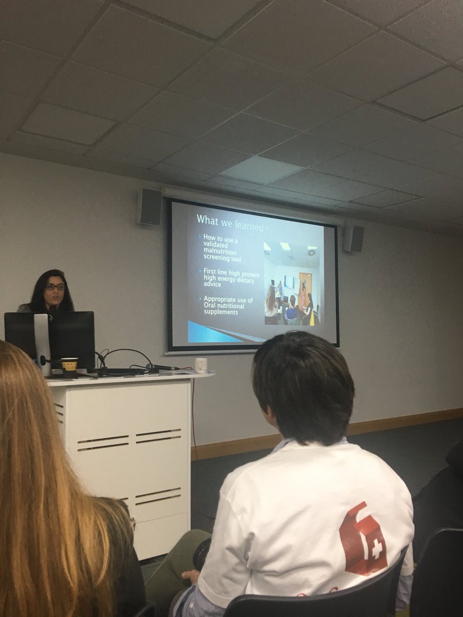 magsoneillirl's tweet photo. 17.2% homeless are malnourished vs 1.3% in general pop. @HSELive dietitian Sharon Kennelly collaborating with #ISMS2018 to plan food & nutritional care with services.Inspirational - great to hear discussions.Nutrition on the agenda! Will be back to present results next year! 👏🏻 https://t.co/PqjoyWGWHZ