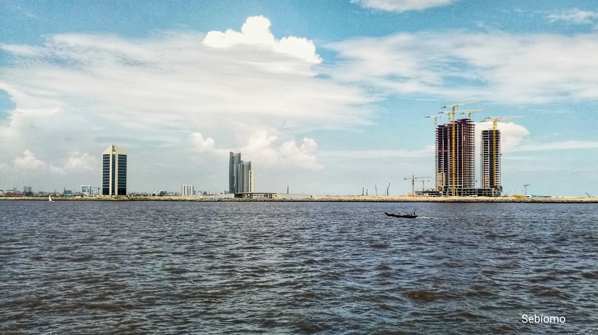 sebiomo_'s tweet photo. Takwa Bay Beach, Lagos.
_
#sebiomoav #lagos #takwabay #beach #mobilephography #dailyjournal #documentary #camoncx #camoncxng #lagoslife #thatlagosgirlhangout #nigeria #waters #city #urban https://t.co/VymdBwgjVl