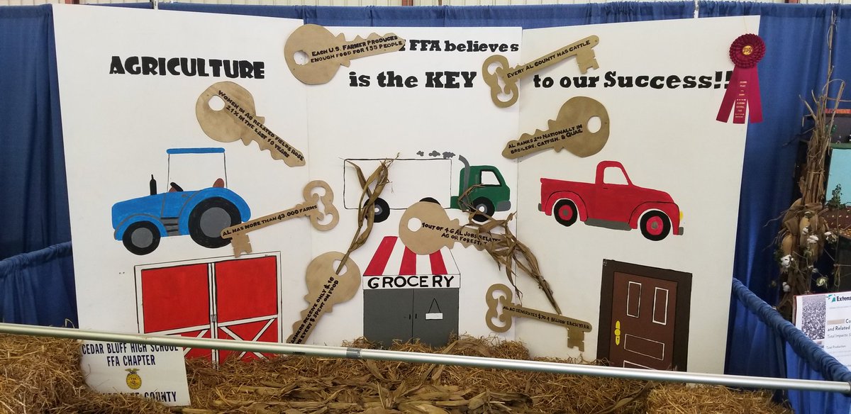 ChamnessAndy's tweet photo. Alabama FFA proudly represented at the Alabama National Fair with their exhibits "Agriculture is BIG Business" theme. Thanks to all those chapters who participated. First place Hillcredt High School. https://t.co/x59cMtadxM