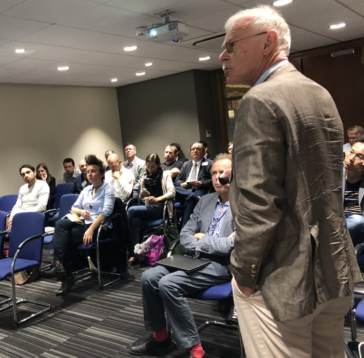 Brainbox_Init's tweet photo. In all the excitement of a stimulating discussion on future research, we missed this final update from today’s Advanced TMS Techniques Workshop, including: more biomarkers to better understand mechanisms & optimise parameters for different brain regions / outcomes #BBIConf2018 https://t.co/jU5reTmwvZ