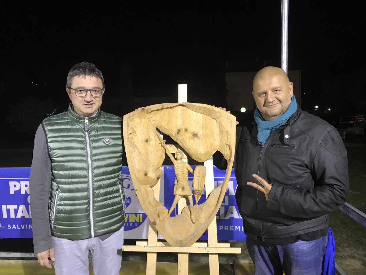 roberto_marcato's tweet photo. ✅ Ora a #Padergnone #Trento per sostenere l’amico Maurizio Fugatti ▶️ #autonomia e #sicurezza per una terra straordinaria! Il 21 ottobre votate #Lega votate #FugattiPresidente ✌️@MaurizioFugatti @LegaSalvini @matteosalvinimi https://t.co/2gKeqG6n6K