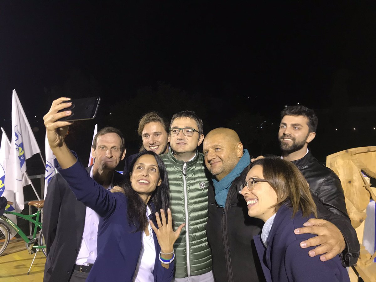 roberto_marcato's tweet photo. ✅ Ora a #Padergnone #Trento per sostenere l’amico Maurizio Fugatti ▶️ #autonomia e #sicurezza per una terra straordinaria! Il 21 ottobre votate #Lega votate #FugattiPresidente ✌️@MaurizioFugatti @LegaSalvini @matteosalvinimi https://t.co/2gKeqG6n6K