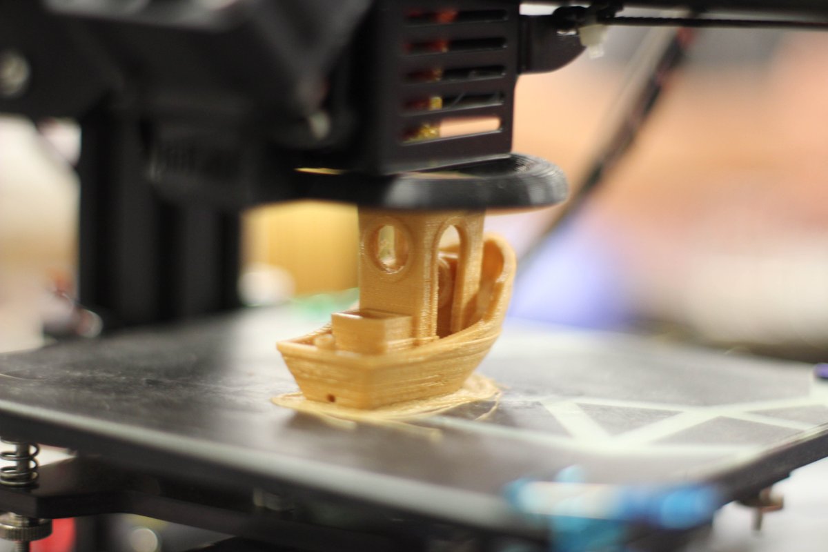 HACKmemphis's tweet photo. I think we're gonna need a bigger boat... #HACKmemphis #memtech https://t.co/1dIorinT8C