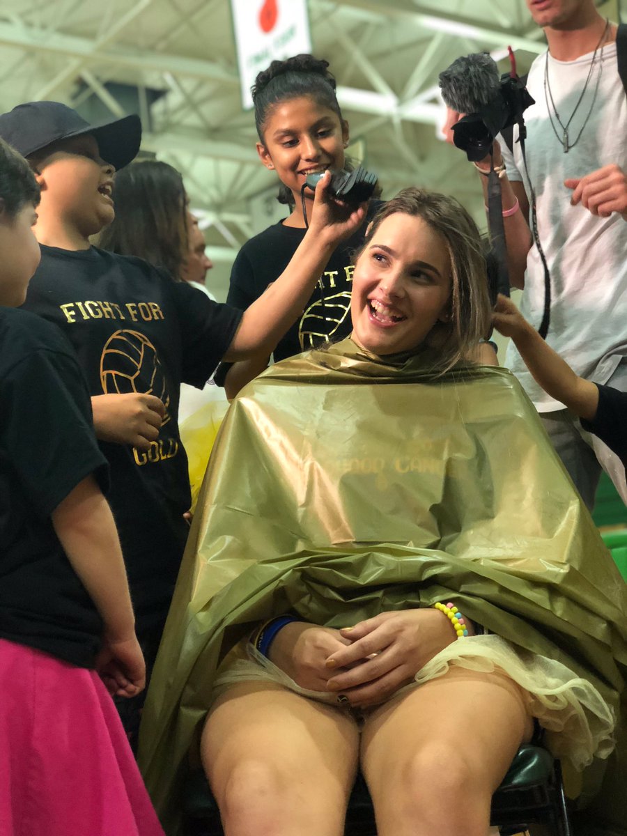 calynq's tweet photo. So very thankful to say that I reached our goal of $4,000 for my non-profit #FightForGold to help the fight against Childhood Cancer, thanks to the Tampa Catholic community. As promised, I shaved my head for the children 💛 https://t.co/1Y9cDgFoIW